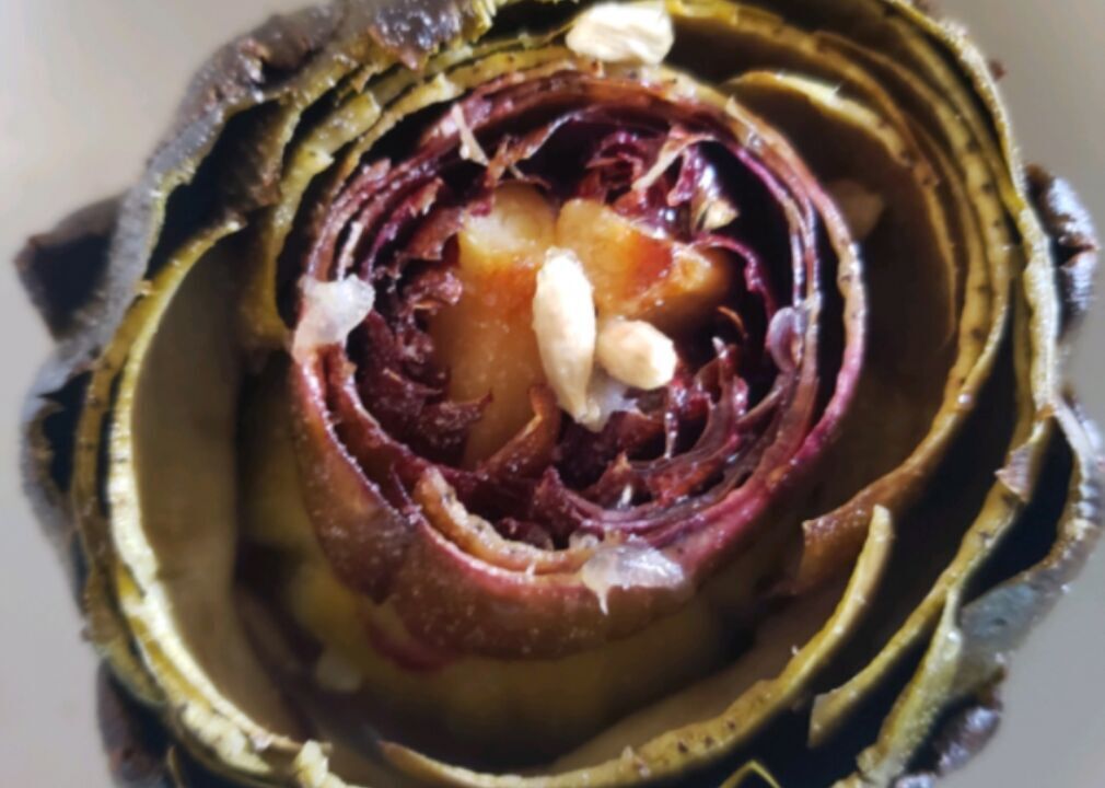 Simply roasted artichokes